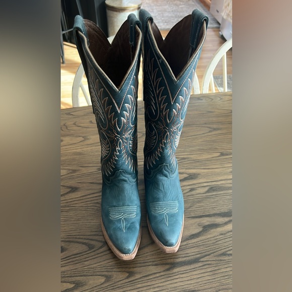 Circle G Shoes - Leather Circle G by Corral Western Cowboy Boots - Worn once